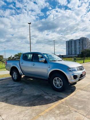 MITSUBISHI L200 TRITON 3.2 HPE 4X4 CD 16V TURBO INTERCOOLER DIESEL 4P AUTOMÁTICO